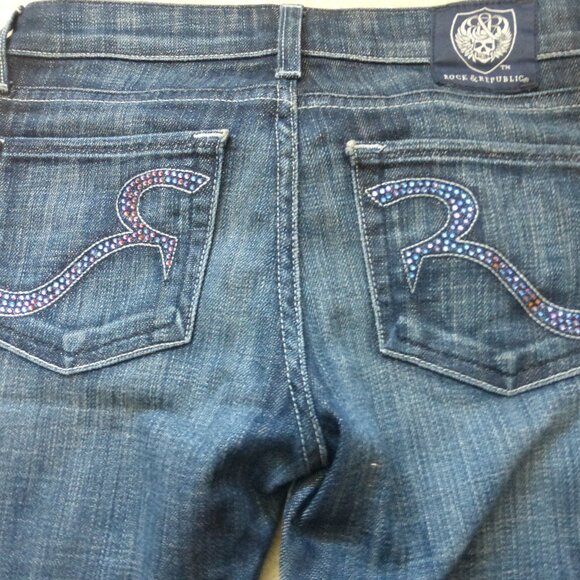 ROCK & REPUBLIC "Frequency Meridian" Kasandra bootcut jeans - iridescent "R's" - Picture 1 of 9